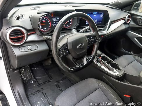 Used 2024 Chevrolet Trax RS w/ Driver Confidence Package FWD image 10