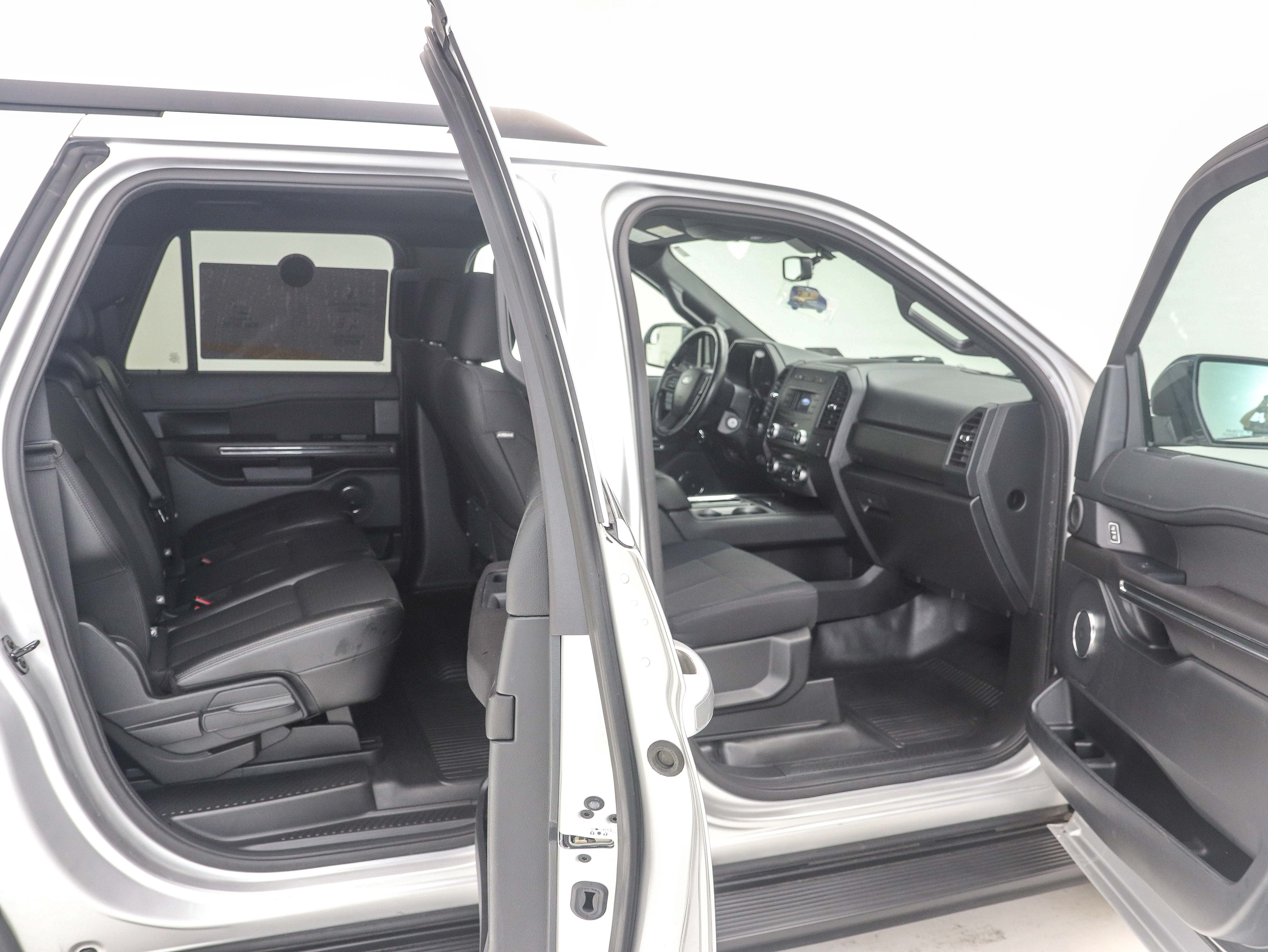 Used 2018 Ford Expedition Max XL AWD/4WD image 13