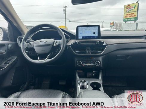 Used 2020 Ford Escape Titanium AWD/4WD image 11