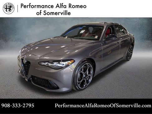 Used 2025 Alfa Romeo Giulia w/ Driving Assist Package RWD image 1
