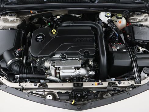 Used 2024 Chevrolet Malibu RS image 36