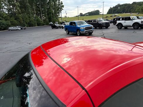 Used 2004 Chevrolet SSR w/ Preferred Equipment Group RWD image 58
