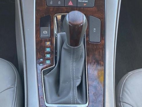 Used 2012 Buick LaCrosse Leather FWD image 11