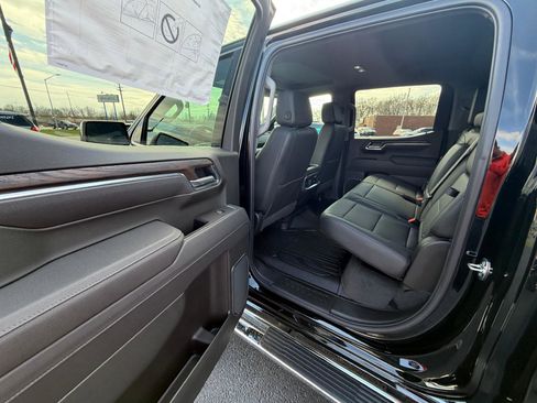 Used 2026 GMC Sierra 1500 SLT w/ SLT Premium Package image 11