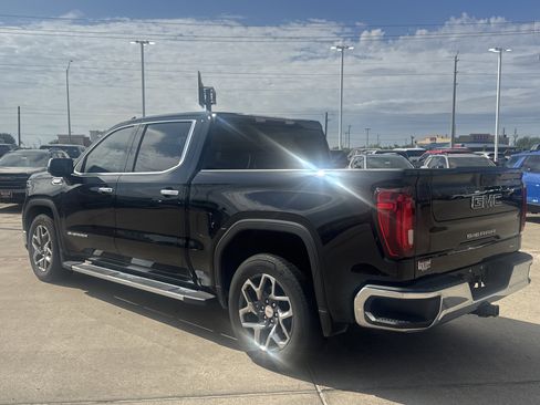 Used 2023 GMC Sierra 1500 SLT image 10