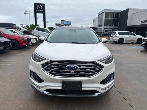 Used 2019 Ford Edge Titanium w/ Equipment Group 301A image 3