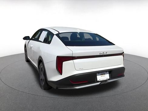 Used 2025 Kia K4 FWD image 11