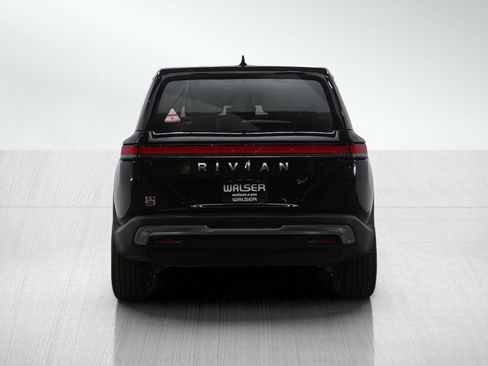 Used 2023 Rivian R1S Adventure image 4