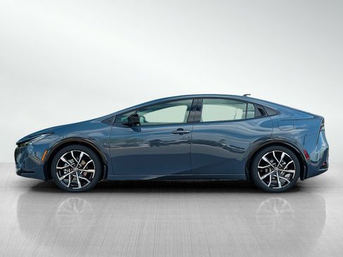 New 2026 Toyota Prius Plug-In Hybrid image 4