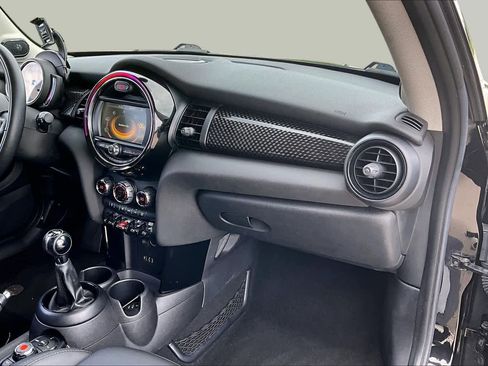 Used 2018 MINI Cooper S FWD image 18