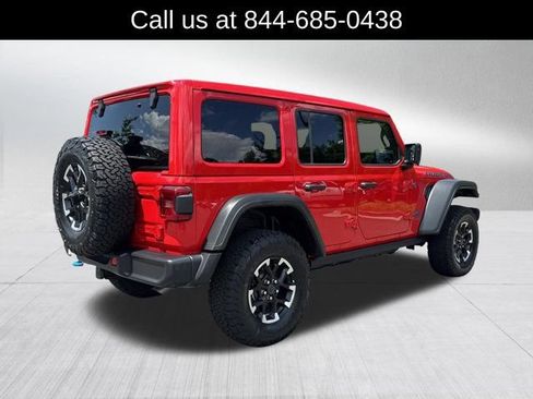 Certified 2025 Jeep Wrangler Unlimited Rubicon 4xe w/ Convenience Group AWD/4WD image 5
