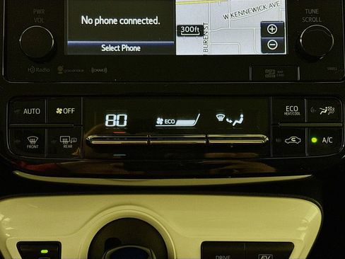 Used 2017 Toyota Prius Three Touring image 15