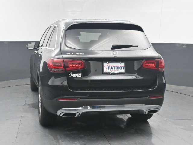 Used 2022 Mercedes-Benz GLC 300 image 4