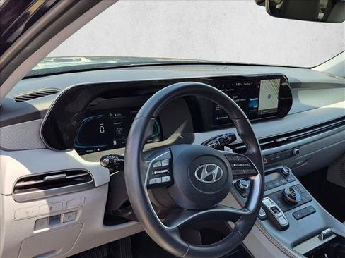 Used 2025 Hyundai Palisade SEL FWD image 9