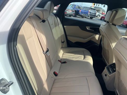 Used 2023 Audi A4 2.0T Premium w/ Convenience Package image 28