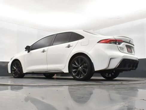 Used 2024 Toyota Corolla SE image 12