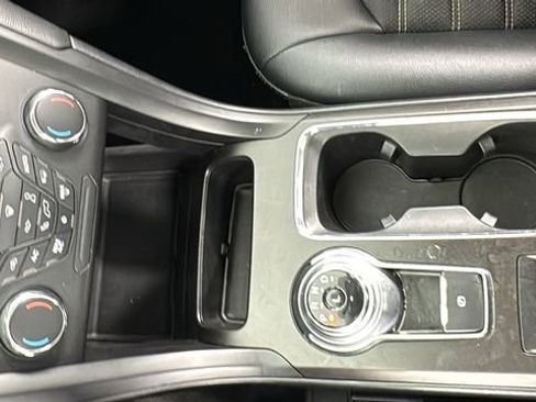 Used 2018 Ford Fusion SE w/ Equipment Group 601A image 27