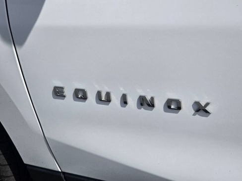 Used 2022 Chevrolet Equinox LT AWD/4WD image 13