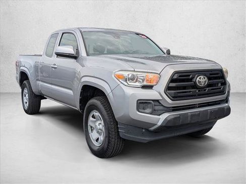 Used 2018 Toyota Tacoma SR w/ SR Convenience Package RWD image 3
