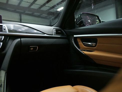 Used 2018 BMW 330i xDrive Sedan w/ M Sport Package image 36