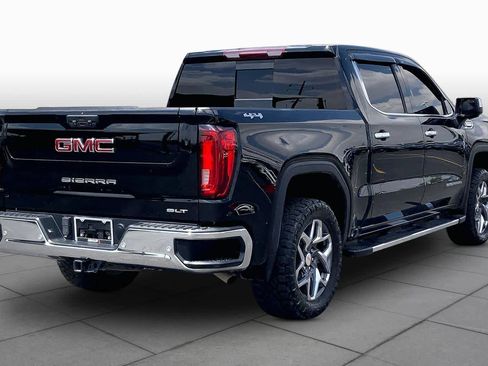 Used 2022 GMC Sierra 1500 SLT AWD/4WD image 13