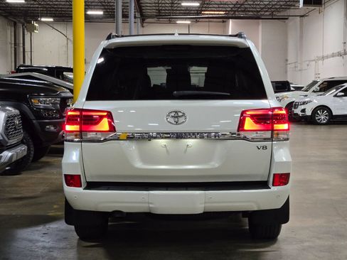 Used 2019 Toyota Land Cruiser AWD/4WD image 8