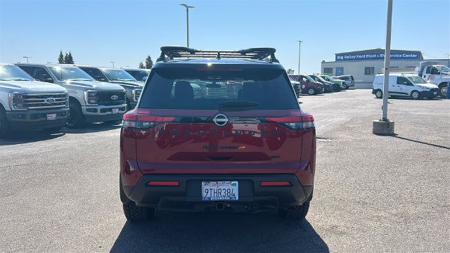 Used 2025 Nissan Pathfinder Rock Creek AWD/4WD image 4