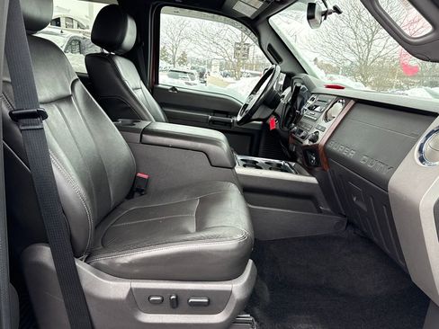 Used 2012 Ford F250 Lariat w/ Chrome Pkg image 7