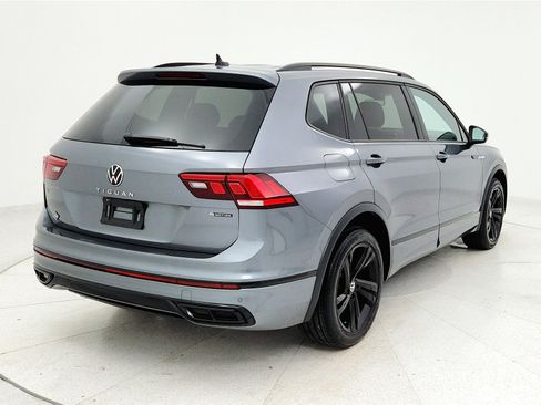 Used 2023 Volkswagen Tiguan SE R-Line image 4