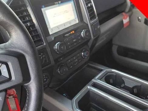 Used 2018 Ford F150 XLT w/ Equipment Group 302A Luxury image 9