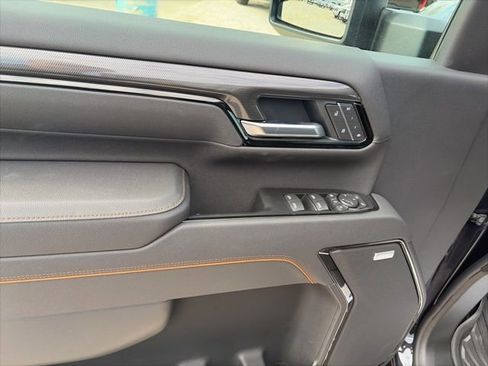 New 2026 GMC Sierra 2500 AT4 w/ AT4 Premium Plus Package AWD/4WD image 18