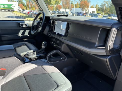 Used 2024 Ford Bronco Big Bend image 21