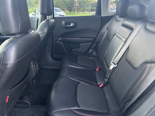 Used 2018 Jeep Compass Trailhawk w/ Navigation Group AWD/4WD image 15