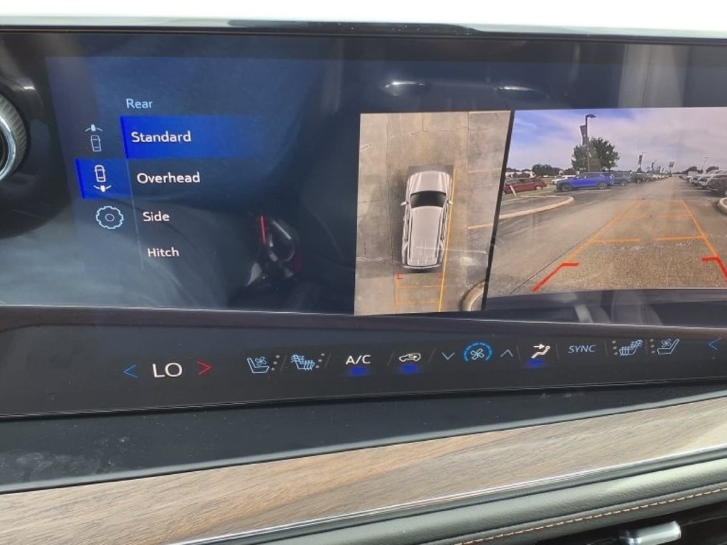 New 2026 Chevrolet Tahoe High Country AWD/4WD image 23