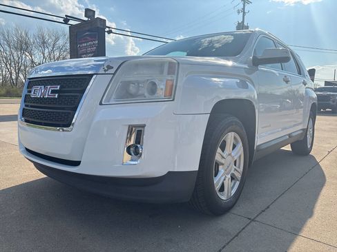 Used 2014 GMC Terrain SLE FWD image 1