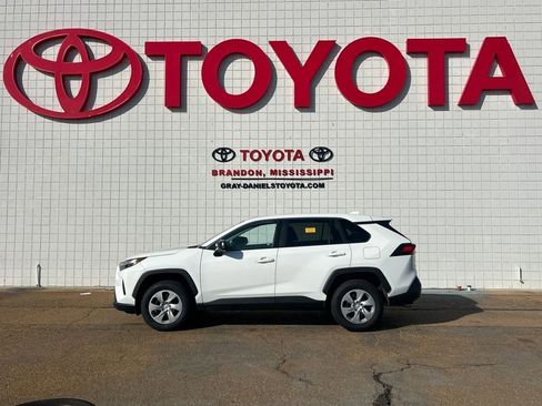 Used 2024 Toyota RAV4 LE image 3