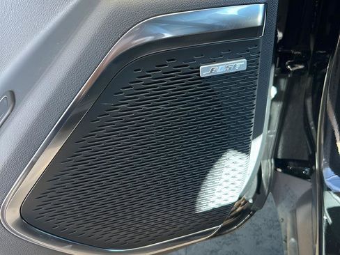 New 2026 GMC Acadia Elevation w/ Elevation Premium Package image 11