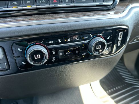 Used 2025 Chevrolet Silverado 1500 LT image 19