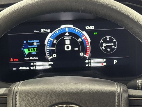 Used 2025 Toyota Tundra Limited image 17