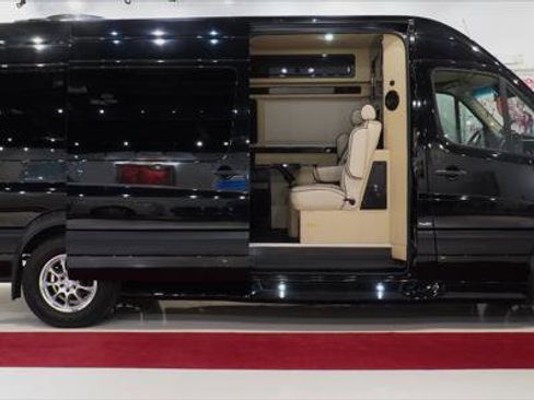 Used 2016 Mercedes-Benz Sprinter 2500 image 4