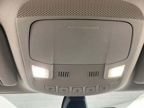 Used 2019 Ford Fusion SE image 43