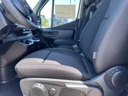 New 2025 Mercedes-Benz Sprinter 2500 image 16
