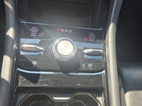 Used 2022 Jeep Grand Cherokee L Overland w/ Advanced Protech Group III AWD/4WD image 15