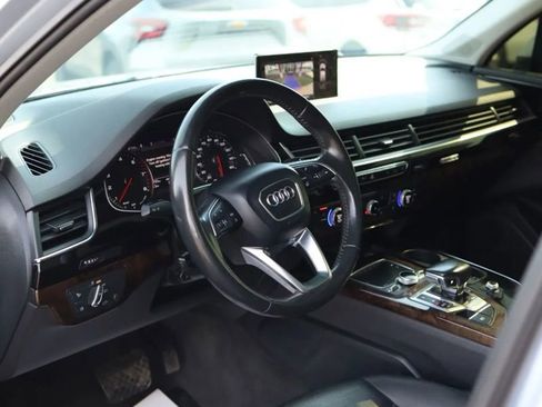 Used 2018 Audi Q7 3.0T Premium Plus w/ Premium Plus Package AWD/4WD image 13