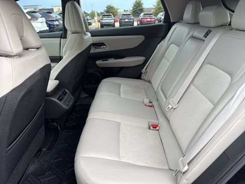 Certified 2024 Nissan Ariya AWD image 6