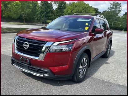 Used 2023 Nissan Pathfinder SL