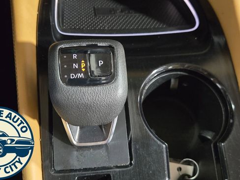 Used 2021 Nissan Rogue Platinum AWD/4WD image 18