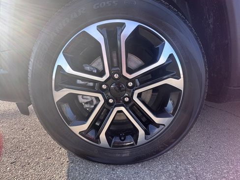 Used 2022 Jeep Compass Limited image 9