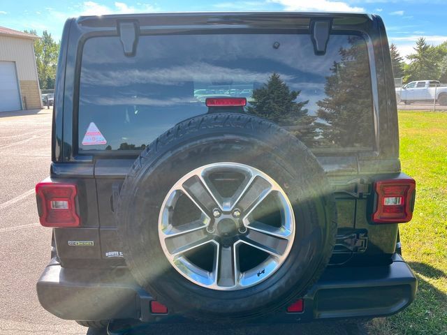 Used 2021 Jeep Wrangler Unlimited Sahara AWD/4WD image 3