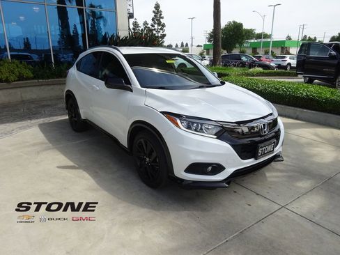 Used 2021 Honda HR-V Sport image 1